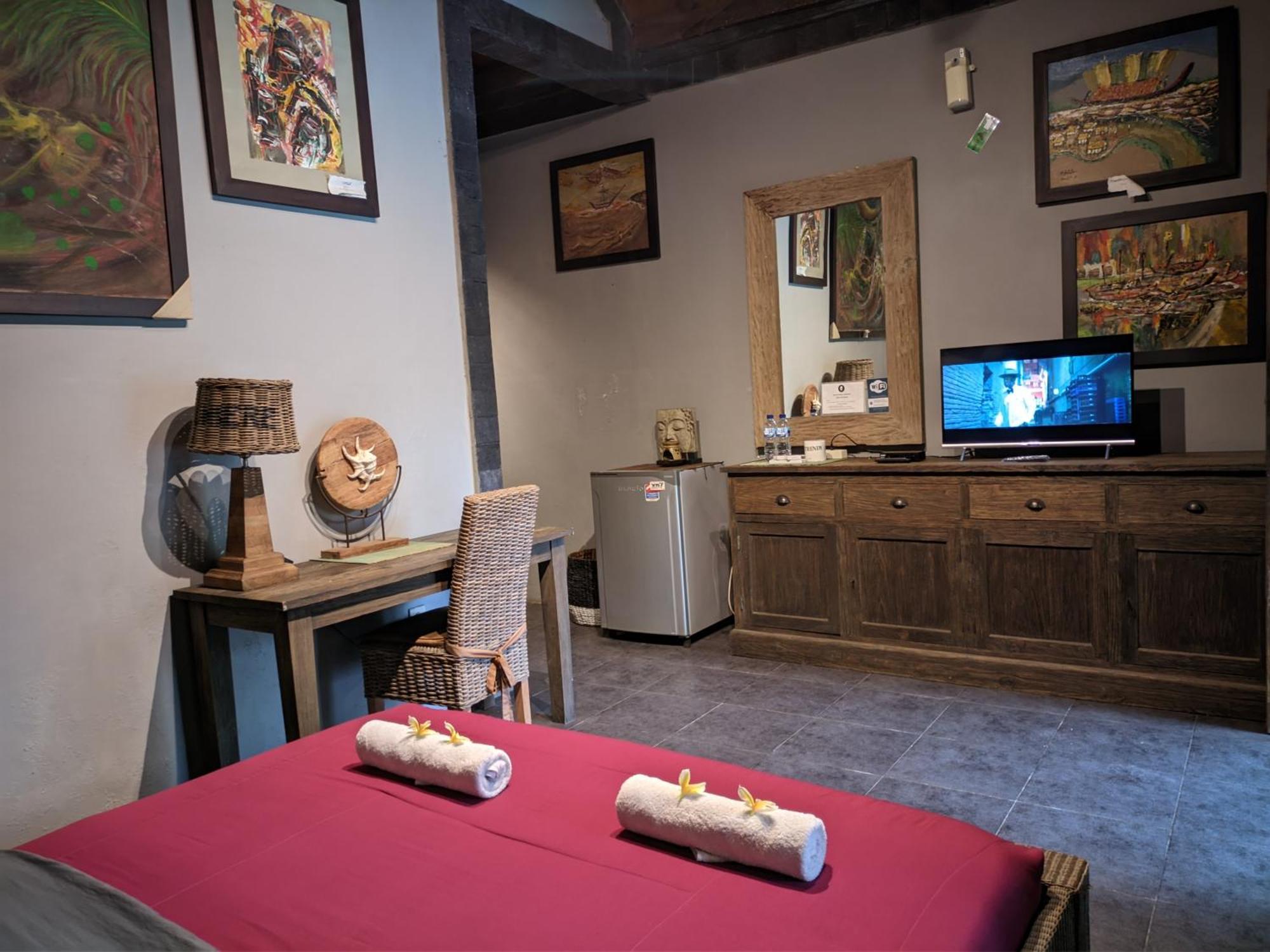Astuti Gallery Homestay 요그야카르타 외부 사진